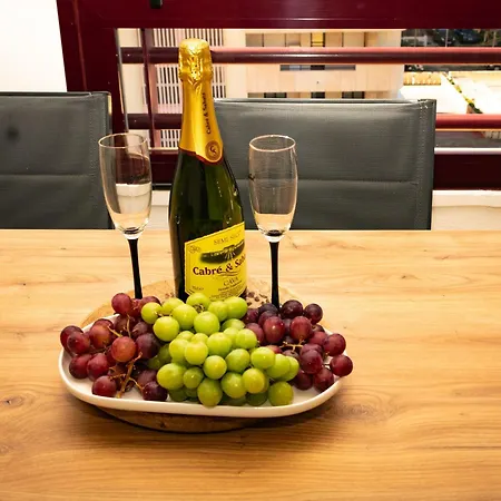 شقة Flaming Topacio كاليبي