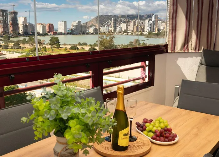 Flaming Topacio Apartment